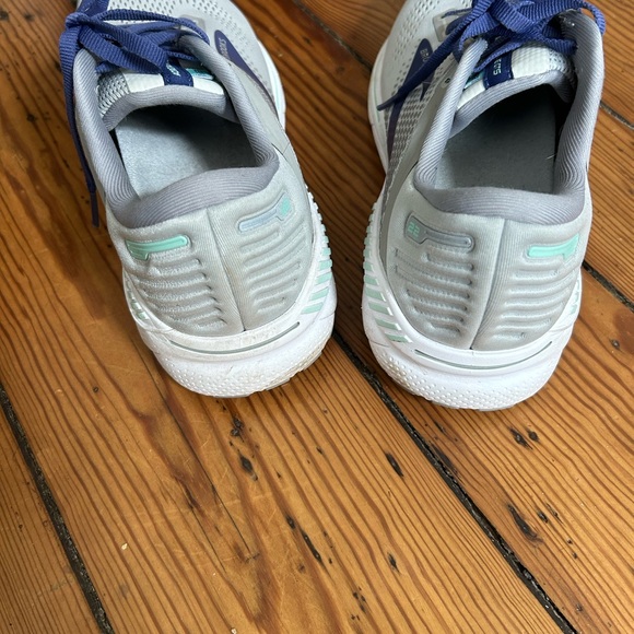 Brooks Adrenaline GTS women’s size 10 - Picture 4 of 7